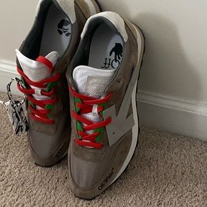 Brand new, men Off White sneakers. Still with tags and box